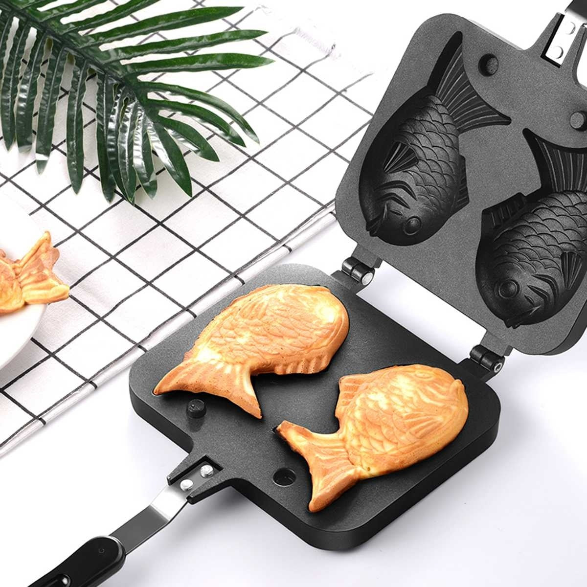 Non-stick taiyaki mold household waffle maker biscuit cake baking pan double fish baking double-sided pan